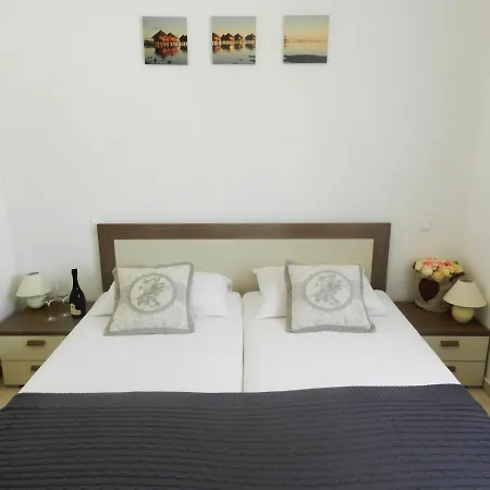 Ulika Yourcroatiaholiday Villa Drenje (Istria)